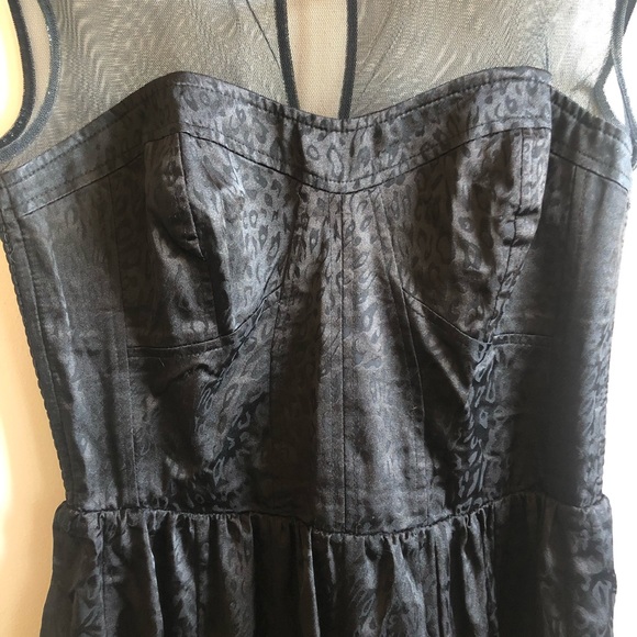 Guess mesh formal dress - Picture 6 of 8